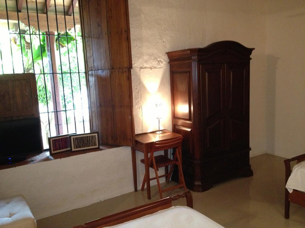 Portal De La Marquesa Hotel Mompos Room photo A room at the hotel